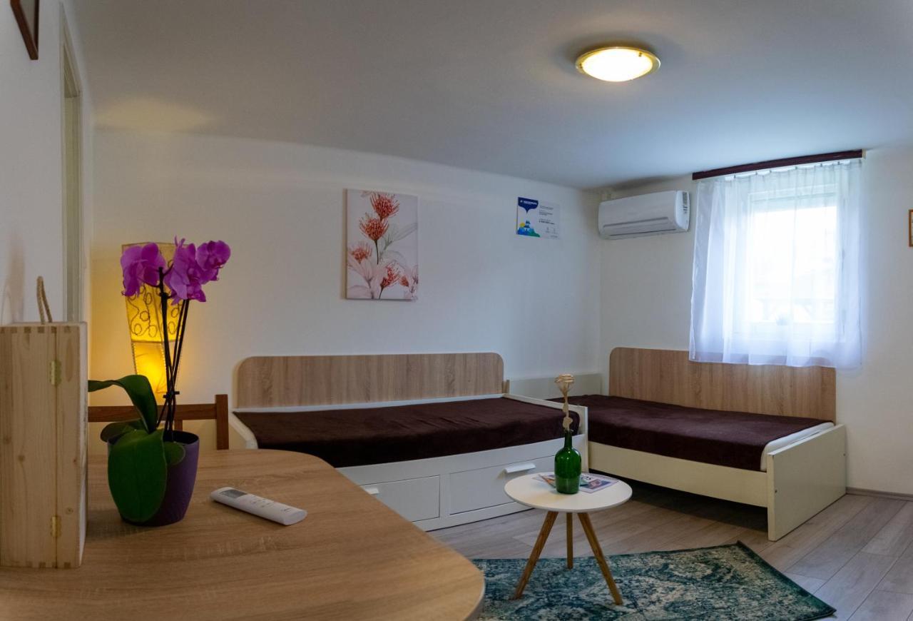 Silentium Garden Apartman Sárvár Eksteriør billede