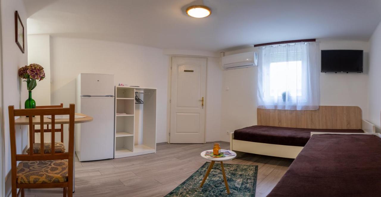 Silentium Garden Apartman Sárvár Eksteriør billede
