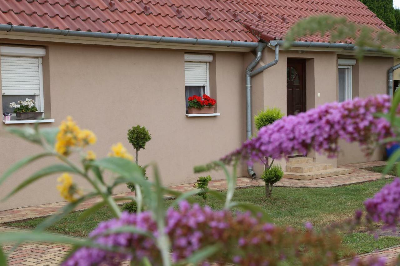 Silentium Garden Apartman Sárvár Eksteriør billede